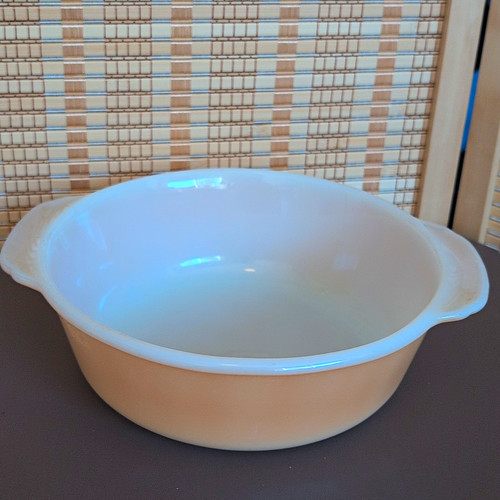 Fire king qt casserole - 1,